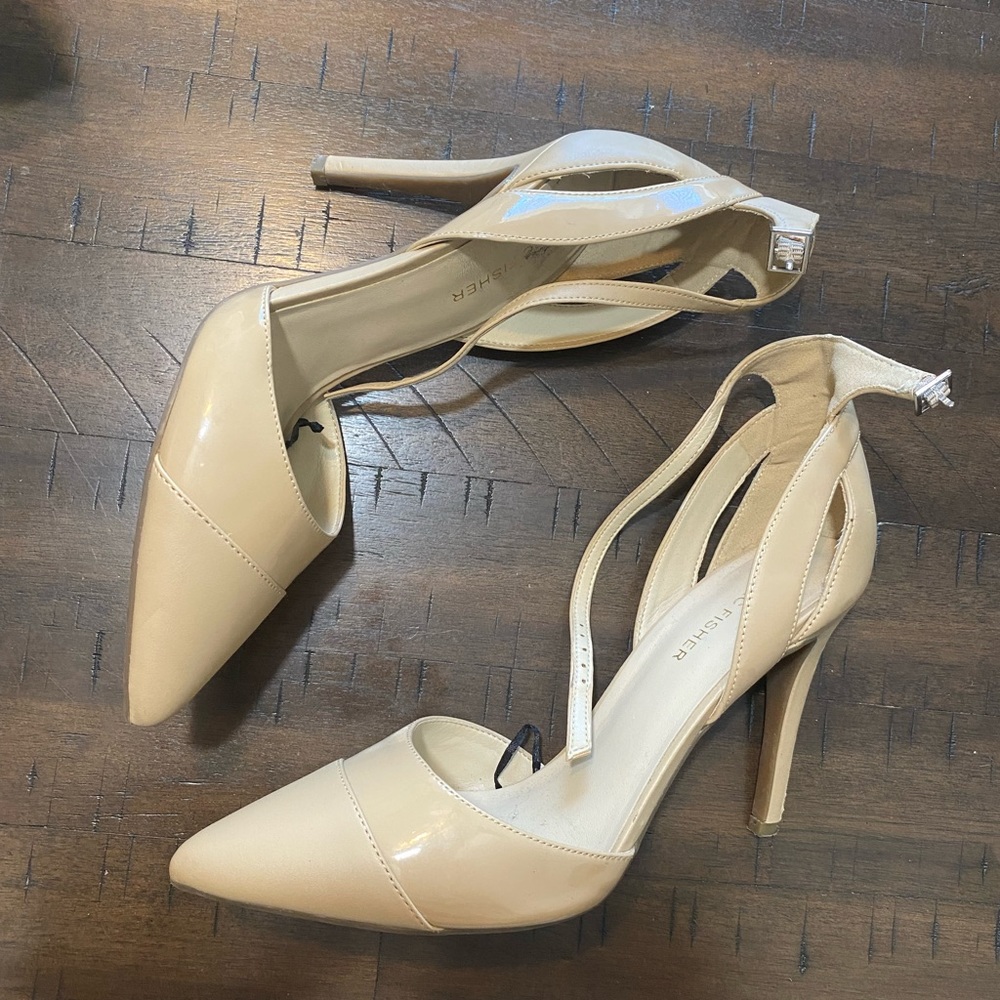 Marc Fisher Nude Heels